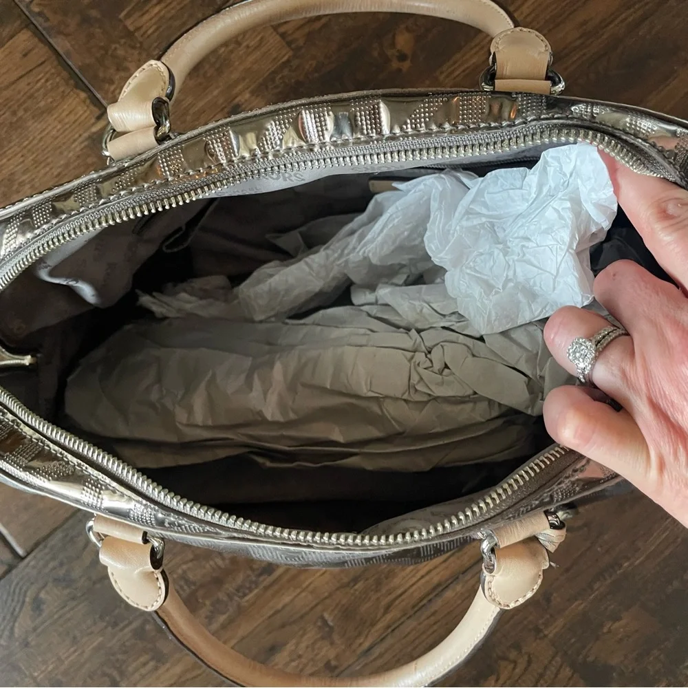 Michael Kors Silver and Cream Satchel with Structured Design - Picture 4 of 7